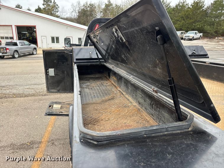 image for item DT0122 2012 Dodge Ram 5500 Crew Cab flatbed truck