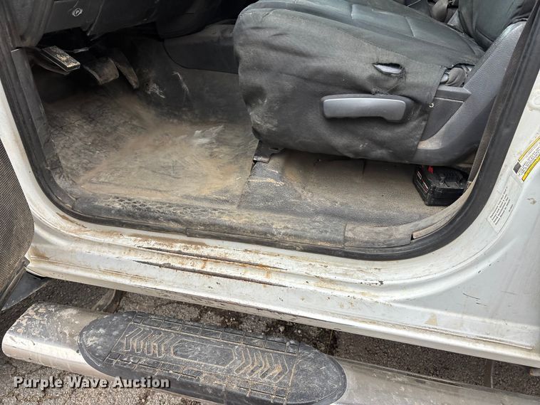 image for item DT0122 2012 Dodge Ram 5500 Crew Cab flatbed truck