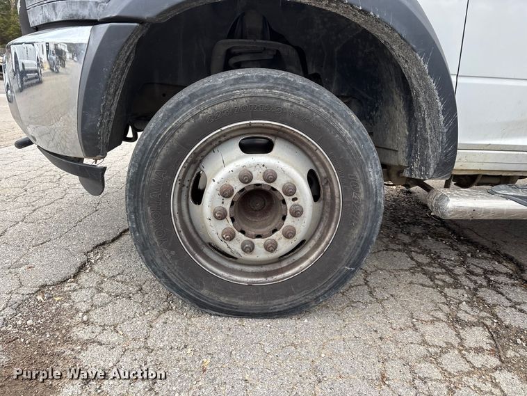 image for item DT0122 2012 Dodge Ram 5500 Crew Cab flatbed truck