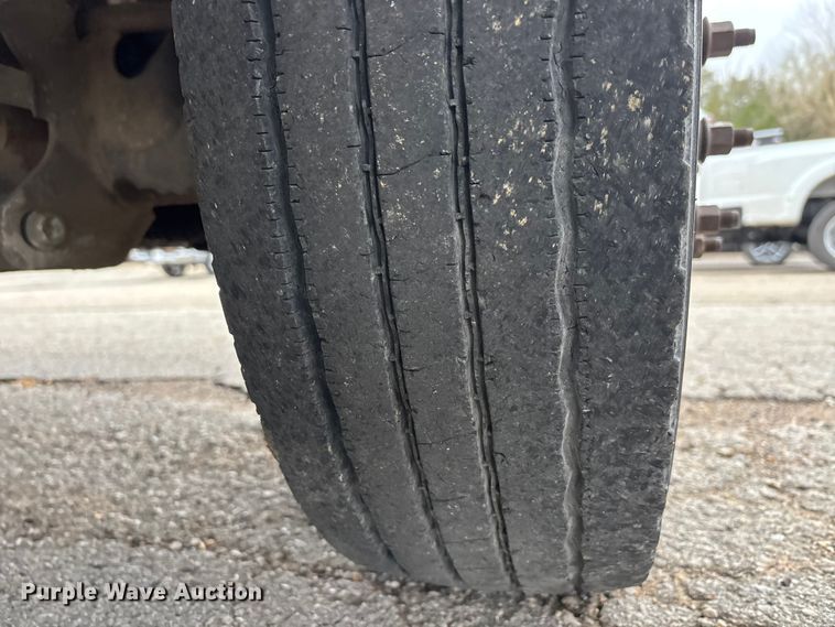 image for item DT0122 2012 Dodge Ram 5500 Crew Cab flatbed truck