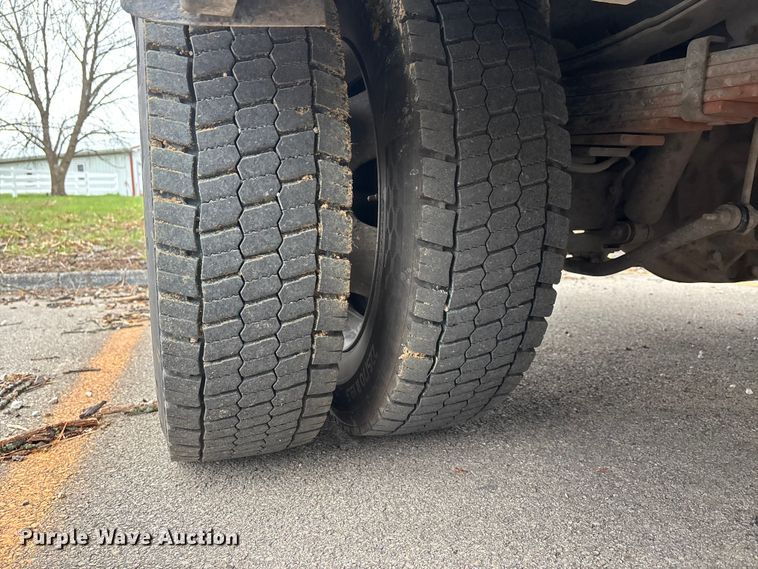 image for item DT0122 2012 Dodge Ram 5500 Crew Cab flatbed truck