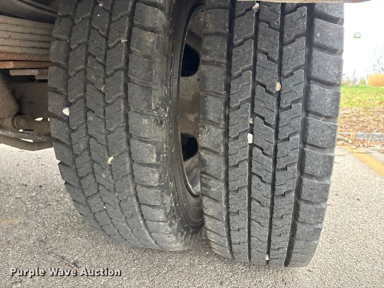 image for item DT0122 2012 Dodge Ram 5500 Crew Cab flatbed truck