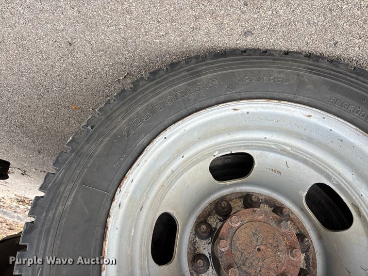 image for item DT0122 2012 Dodge Ram 5500 Crew Cab flatbed truck