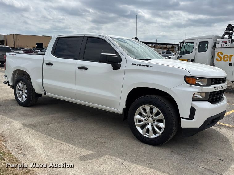 image for item DT0124 2021 Chevrolet Silverado 1500 Crew Cab pickup truck