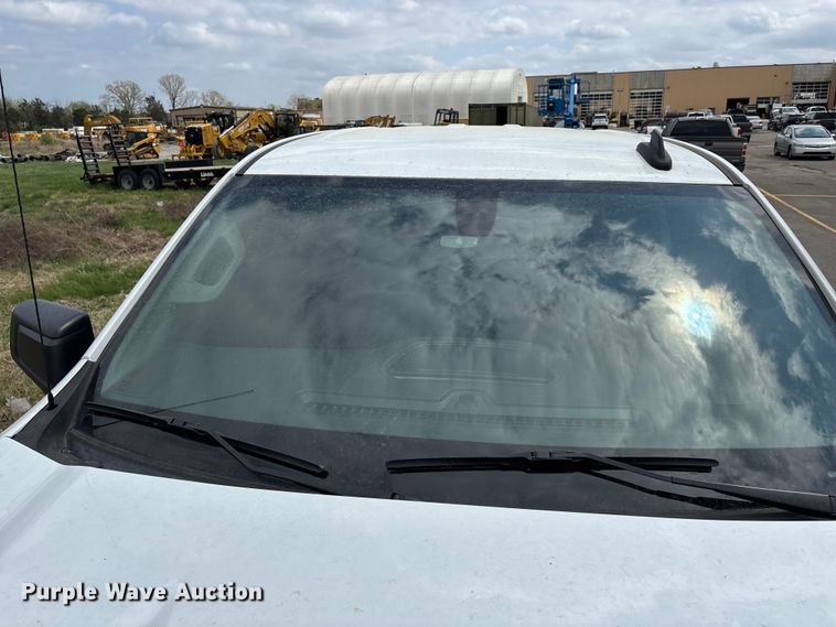 image for item DT0124 2021 Chevrolet Silverado 1500 Crew Cab pickup truck