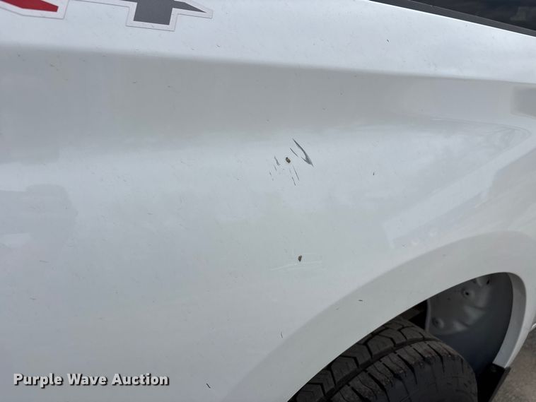 image for item DT0124 2021 Chevrolet Silverado 1500 Crew Cab pickup truck