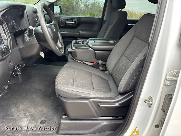 image for item DT0124 2021 Chevrolet Silverado 1500 Crew Cab pickup truck