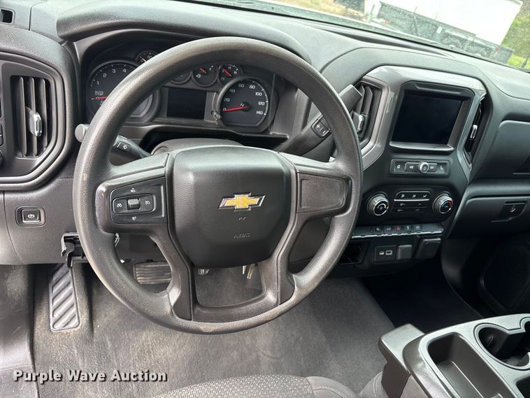 image for item DT0124 2021 Chevrolet Silverado 1500 Crew Cab pickup truck