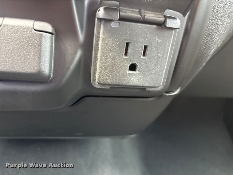 image for item DT0124 2021 Chevrolet Silverado 1500 Crew Cab pickup truck