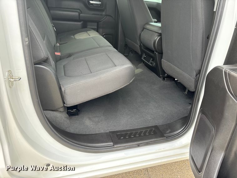 image for item DT0124 2021 Chevrolet Silverado 1500 Crew Cab pickup truck