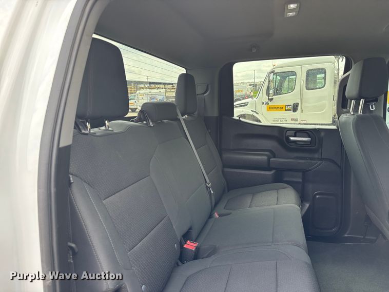 image for item DT0124 2021 Chevrolet Silverado 1500 Crew Cab pickup truck