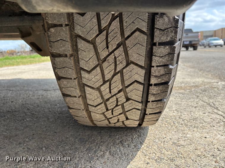 image for item DT0124 2021 Chevrolet Silverado 1500 Crew Cab pickup truck