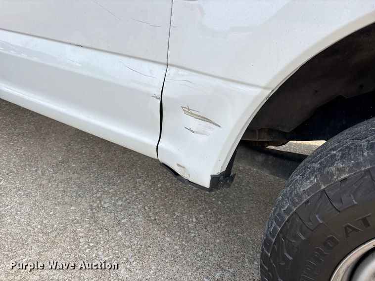 image for item DT0129 2019 Ford F250 Super Duty Crew Cab utility bed pickup truck