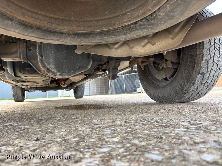 image for item DT0129 2019 Ford F250 Super Duty Crew Cab utility bed pickup truck