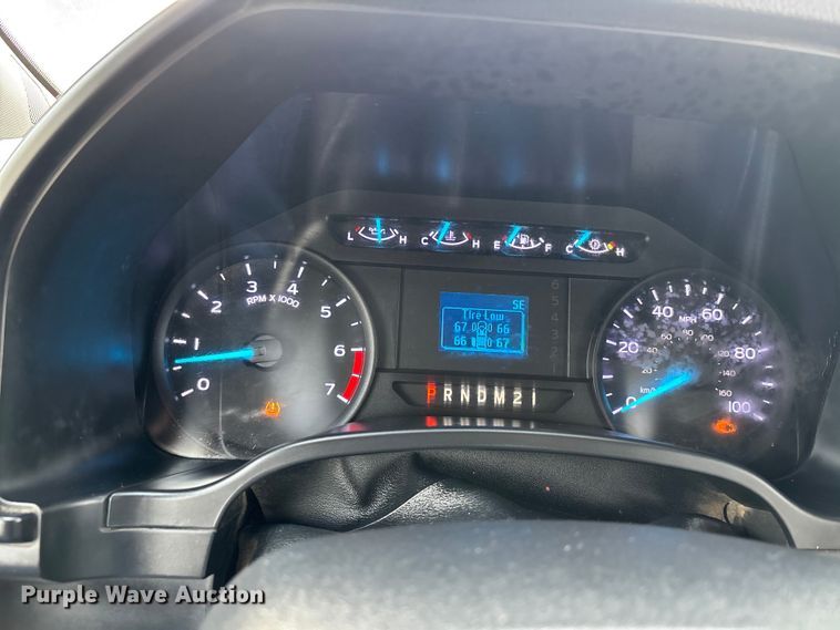 image for item DT0129 2019 Ford F250 Super Duty Crew Cab utility bed pickup truck