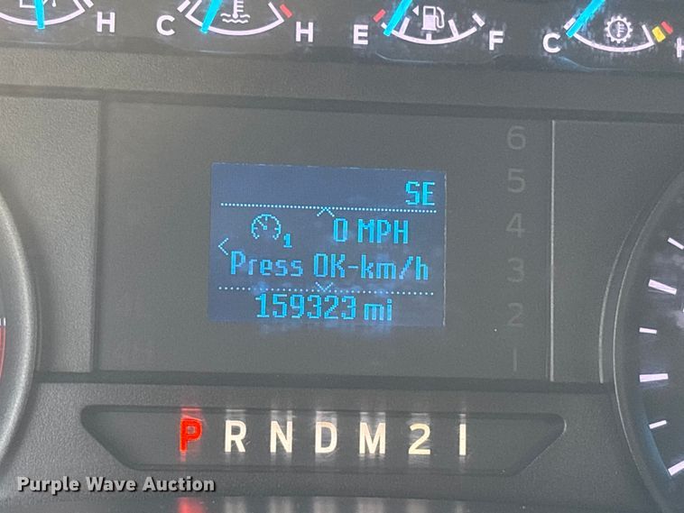 image for item DT0129 2019 Ford F250 Super Duty Crew Cab utility bed pickup truck