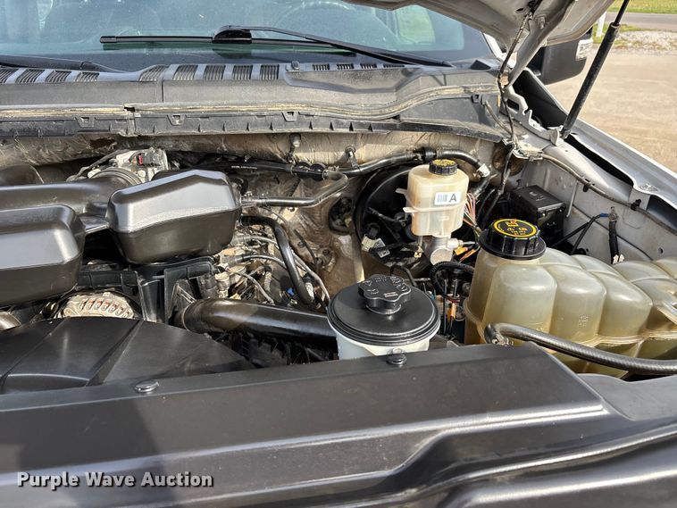 image for item DT0129 2019 Ford F250 Super Duty Crew Cab utility bed pickup truck