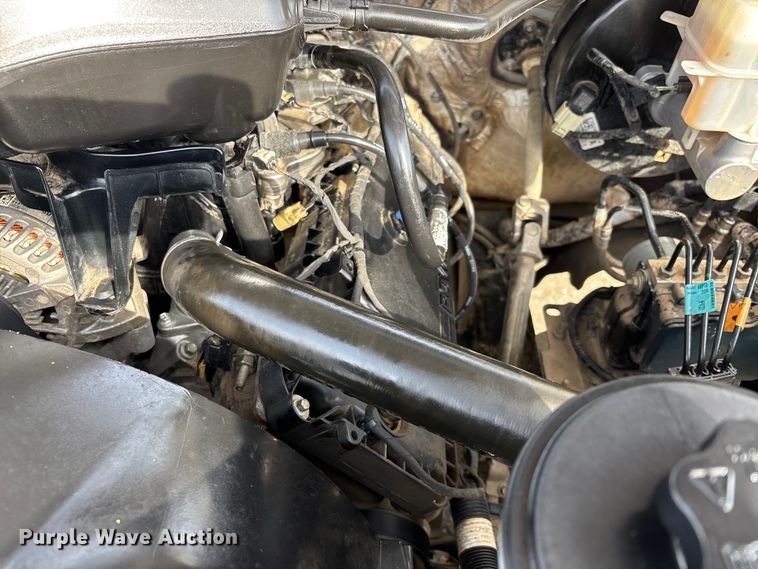 image for item DT0129 2019 Ford F250 Super Duty Crew Cab utility bed pickup truck