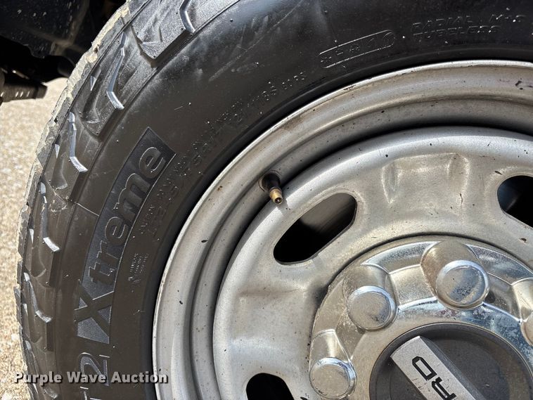 image for item DT0129 2019 Ford F250 Super Duty Crew Cab utility bed pickup truck