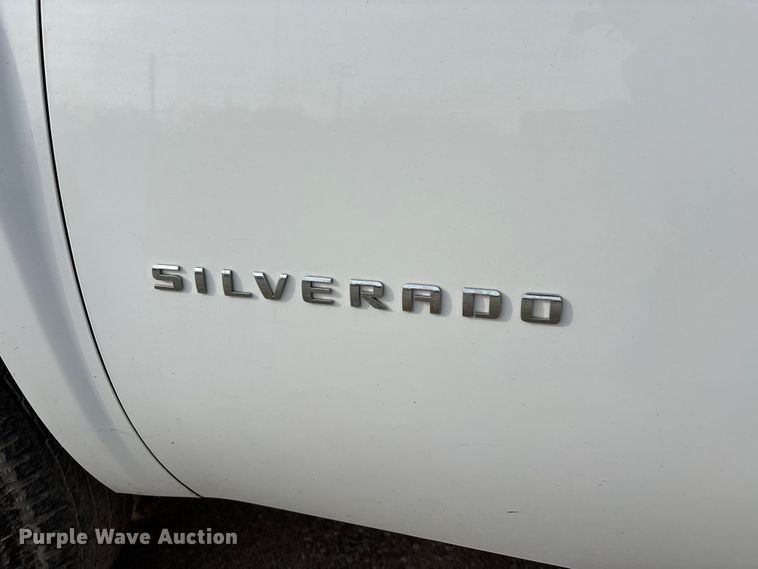 image for item DT0130 2013 Chevrolet Silverado 1500 Ext. Cab pickup truck