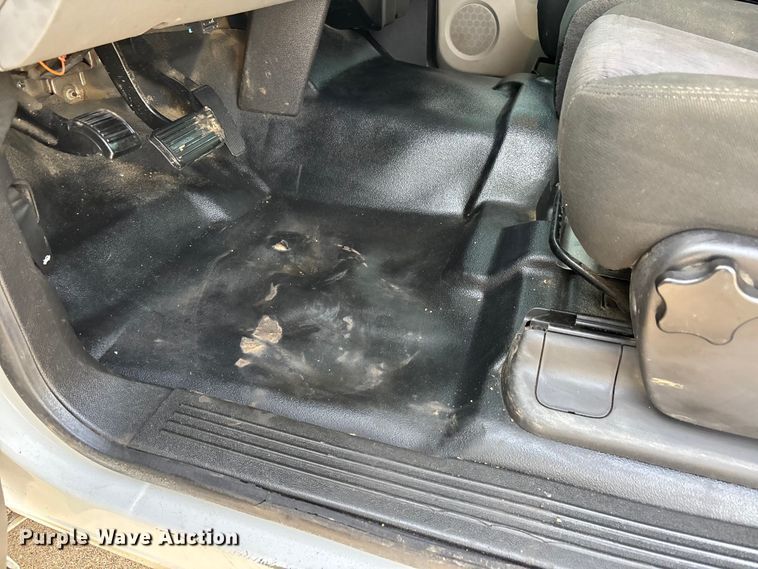 image for item DT0130 2013 Chevrolet Silverado 1500 Ext. Cab pickup truck