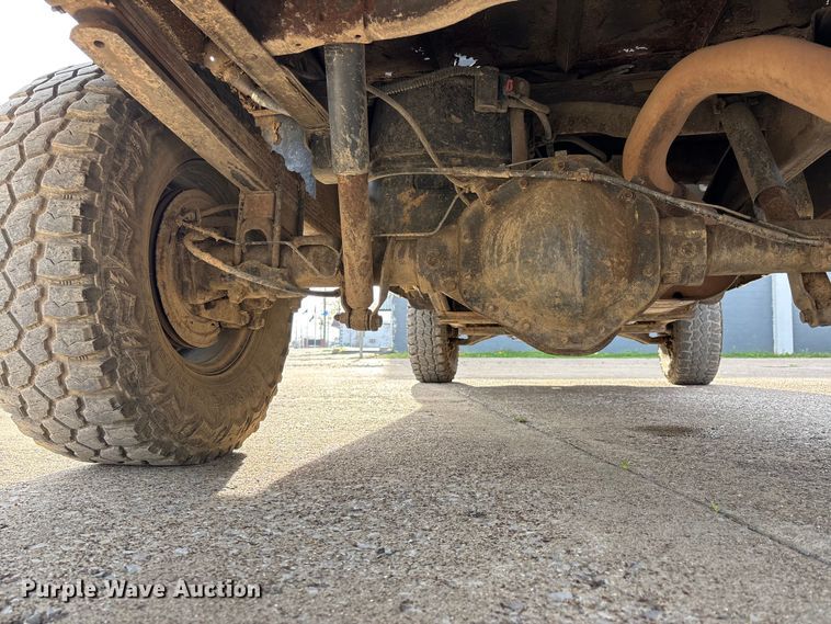 image for item DT0131 2009 Chevrolet Silverado 2500HD utility bed pickup truck