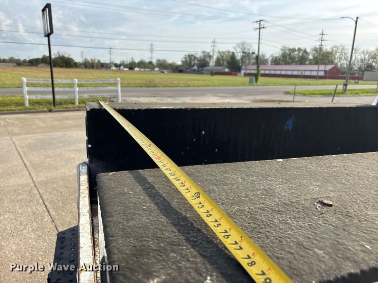 image for item DT0131 2009 Chevrolet Silverado 2500HD utility bed pickup truck