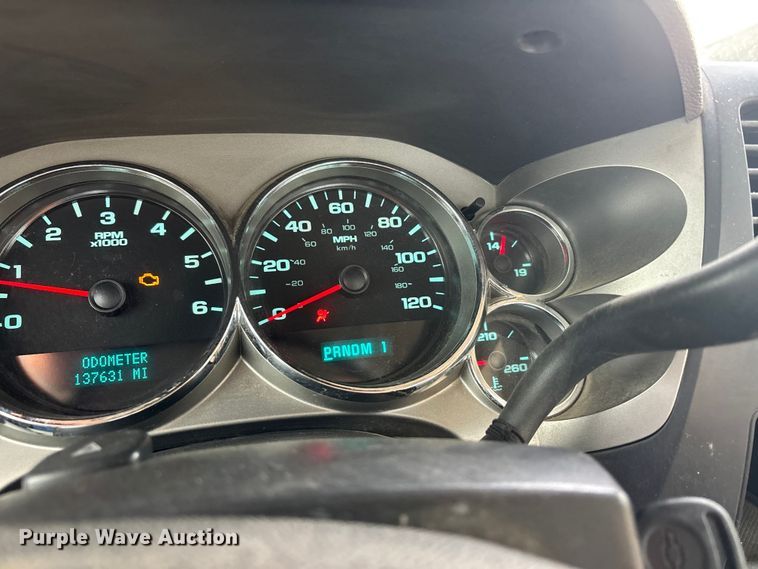 image for item DT0131 2009 Chevrolet Silverado 2500HD utility bed pickup truck