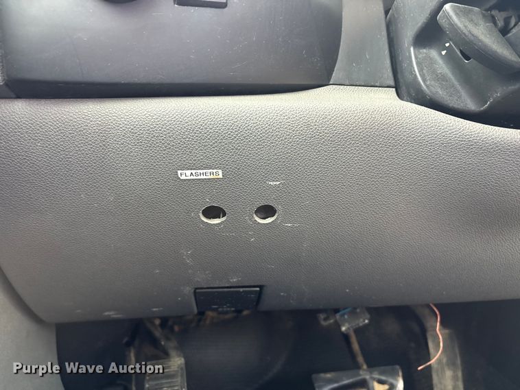 image for item DT0131 2009 Chevrolet Silverado 2500HD utility bed pickup truck