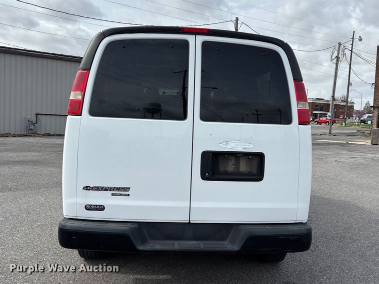 image for item DT0138 2016 Chevrolet Express van