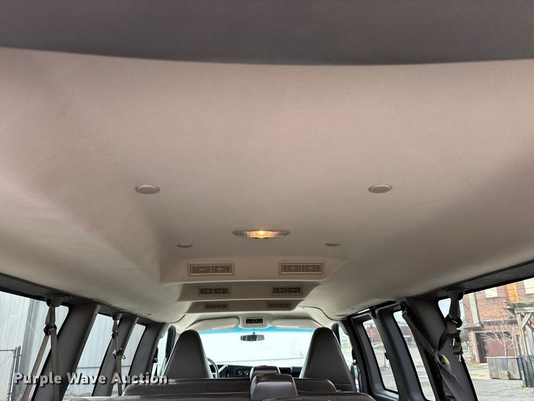 image for item DT0138 2016 Chevrolet Express van