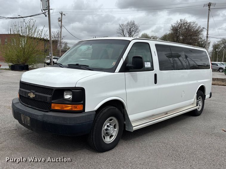 image for item DT0139 2016 Chevrolet Express van