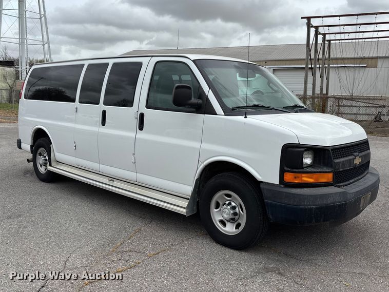 image for item DT0139 2016 Chevrolet Express van
