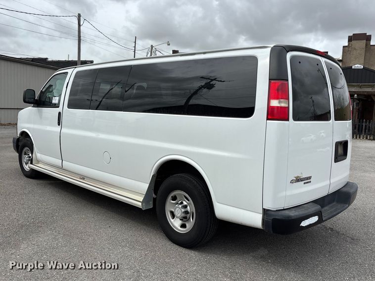 image for item DT0139 2016 Chevrolet Express van