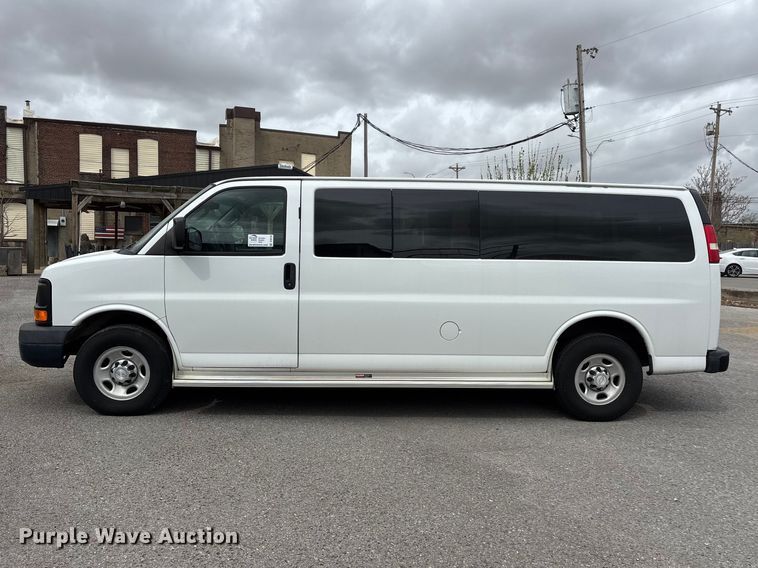 image for item DT0139 2016 Chevrolet Express van