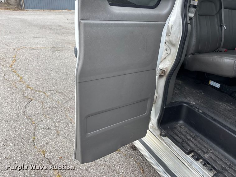 image for item DT0139 2016 Chevrolet Express van