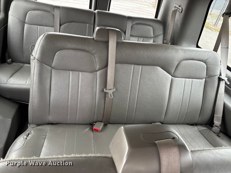 image for item DT0139 2016 Chevrolet Express van