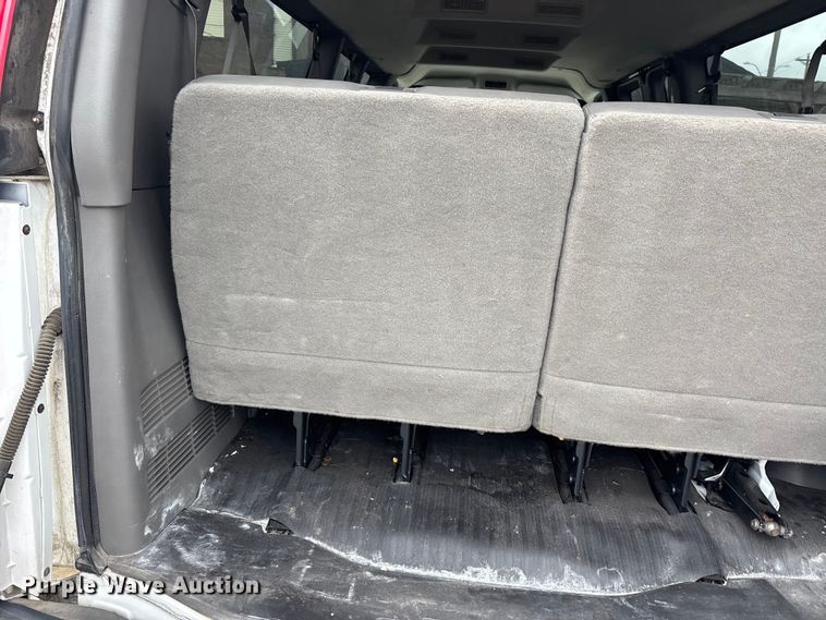 image for item DT0139 2016 Chevrolet Express van