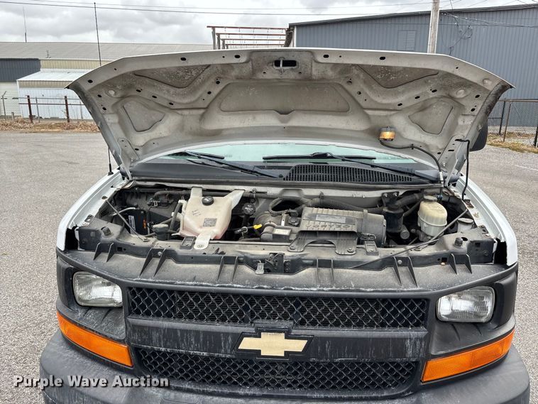 image for item DT0139 2016 Chevrolet Express van