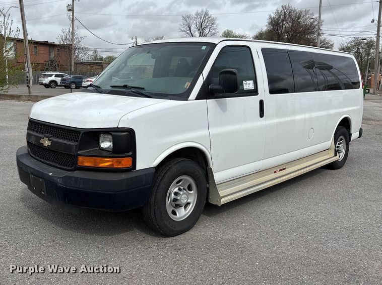 image for item DT0140 2016 Chevrolet Express van