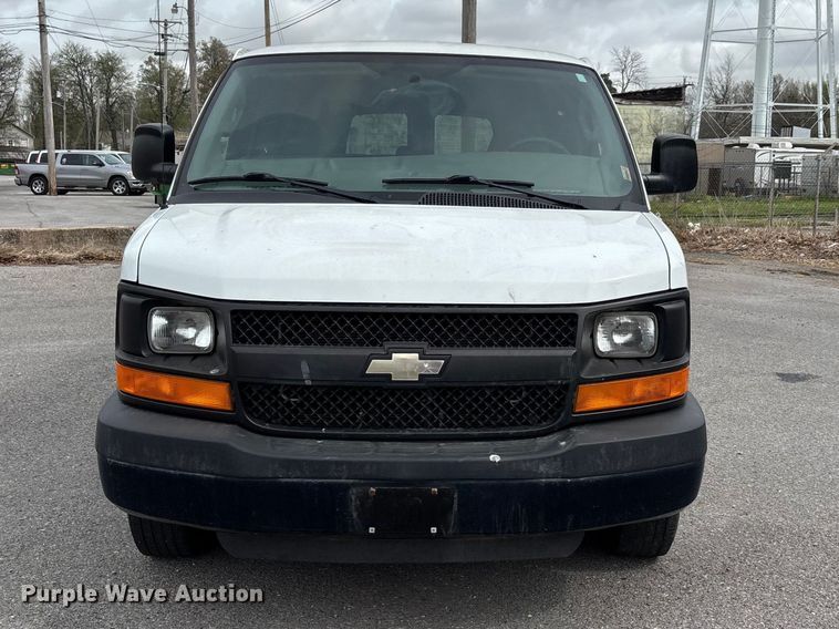 image for item DT0140 2016 Chevrolet Express van