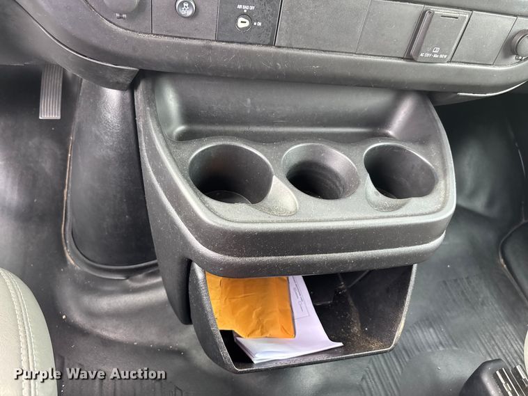 image for item DT0140 2016 Chevrolet Express van