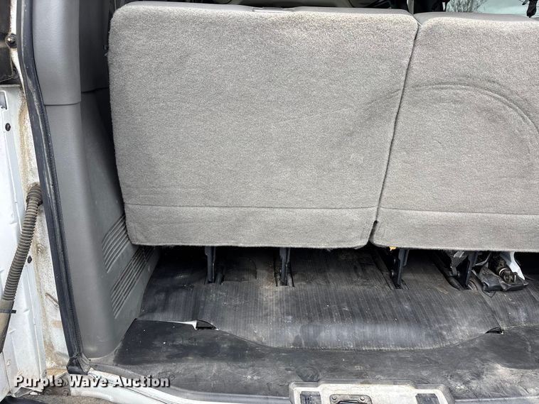 image for item DT0140 2016 Chevrolet Express van