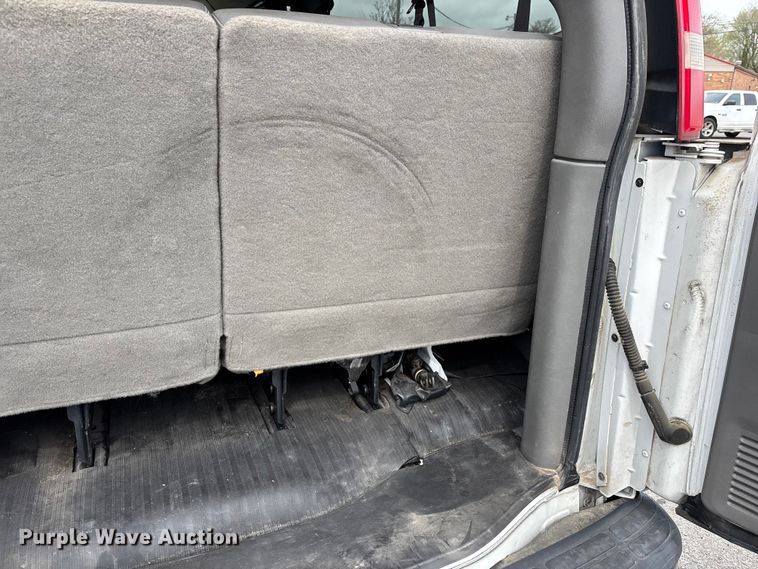 image for item DT0140 2016 Chevrolet Express van