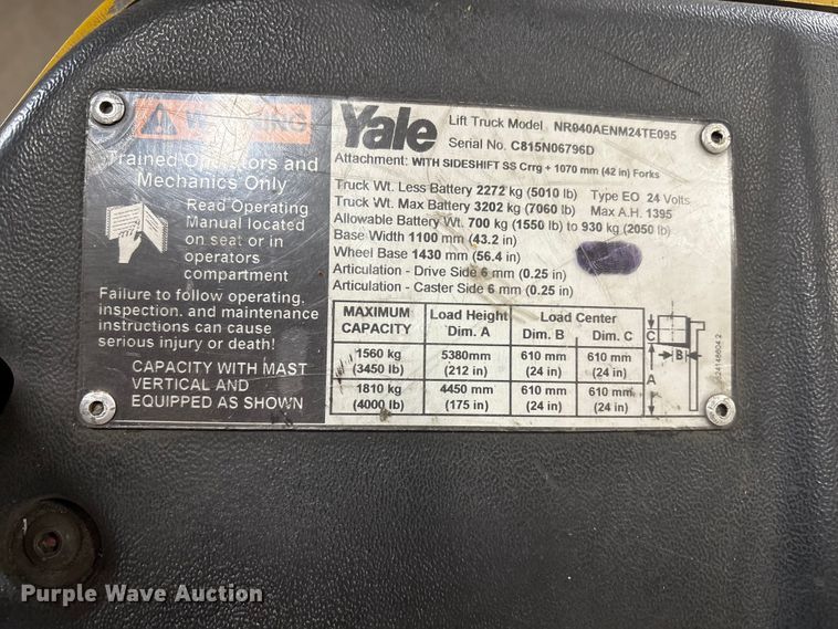 image for item DT2877 2006 Yale NR040 reach truck