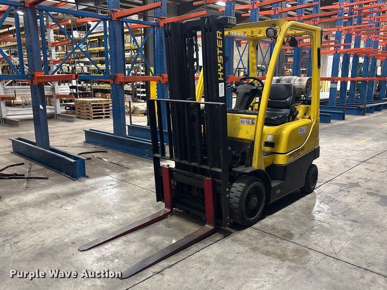 image for item DT2878 2013 Hyster S40FT forklift