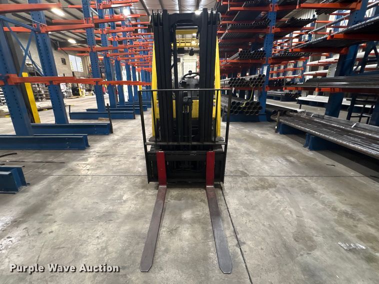 image for item DT2878 2013 Hyster S40FT forklift