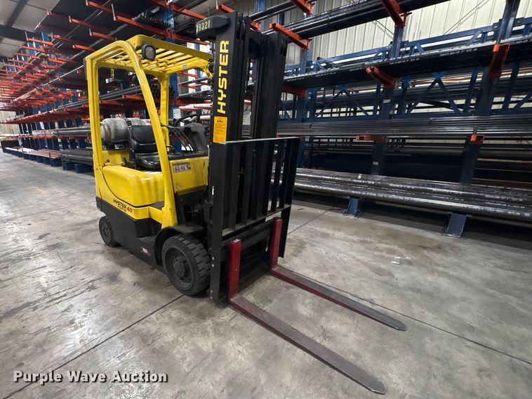 image for item DT2878 2013 Hyster S40FT forklift