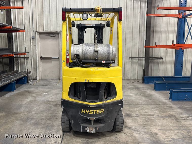 image for item DT2878 2013 Hyster S40FT forklift
