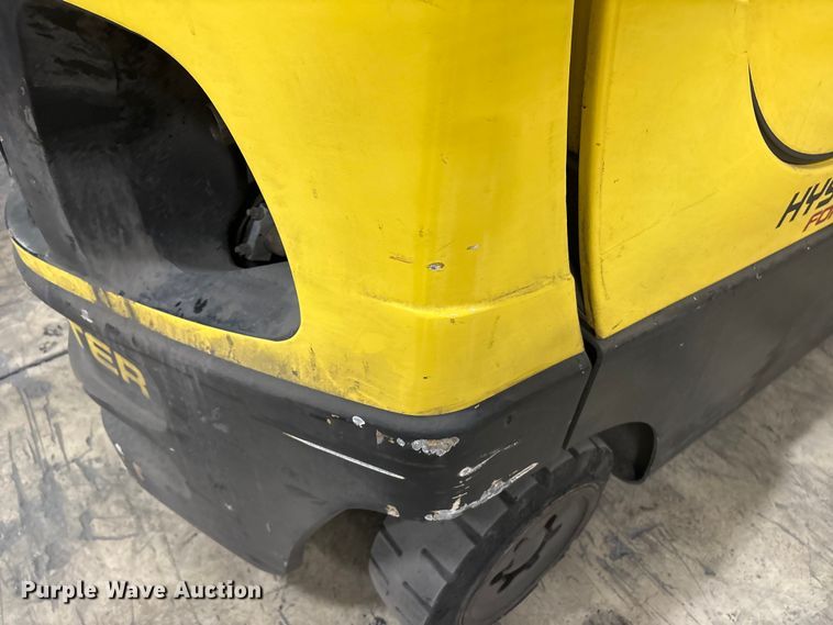 image for item DT2878 2013 Hyster S40FT forklift